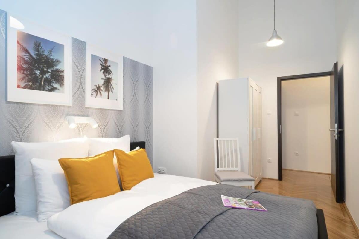 Ultra Central Large Stylish Apartment Budapest Esterno foto