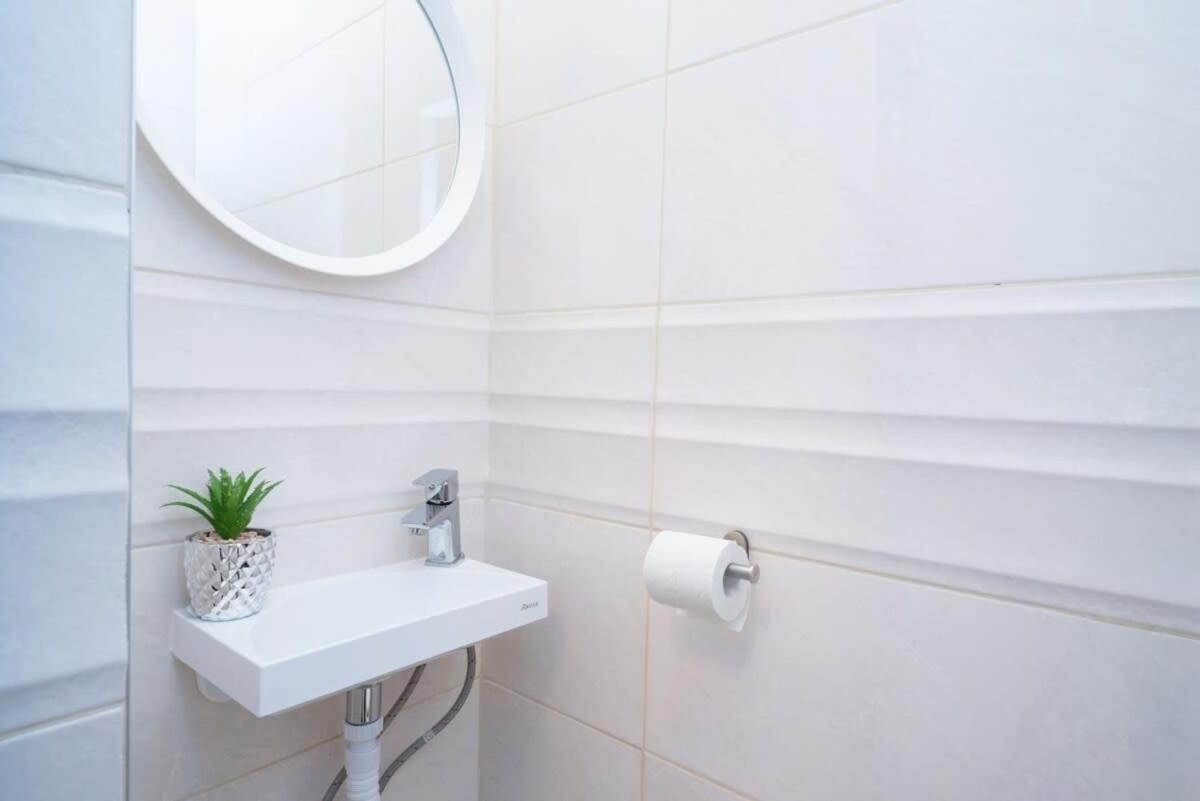 Ultra Central Large Stylish Apartment Budapest Esterno foto