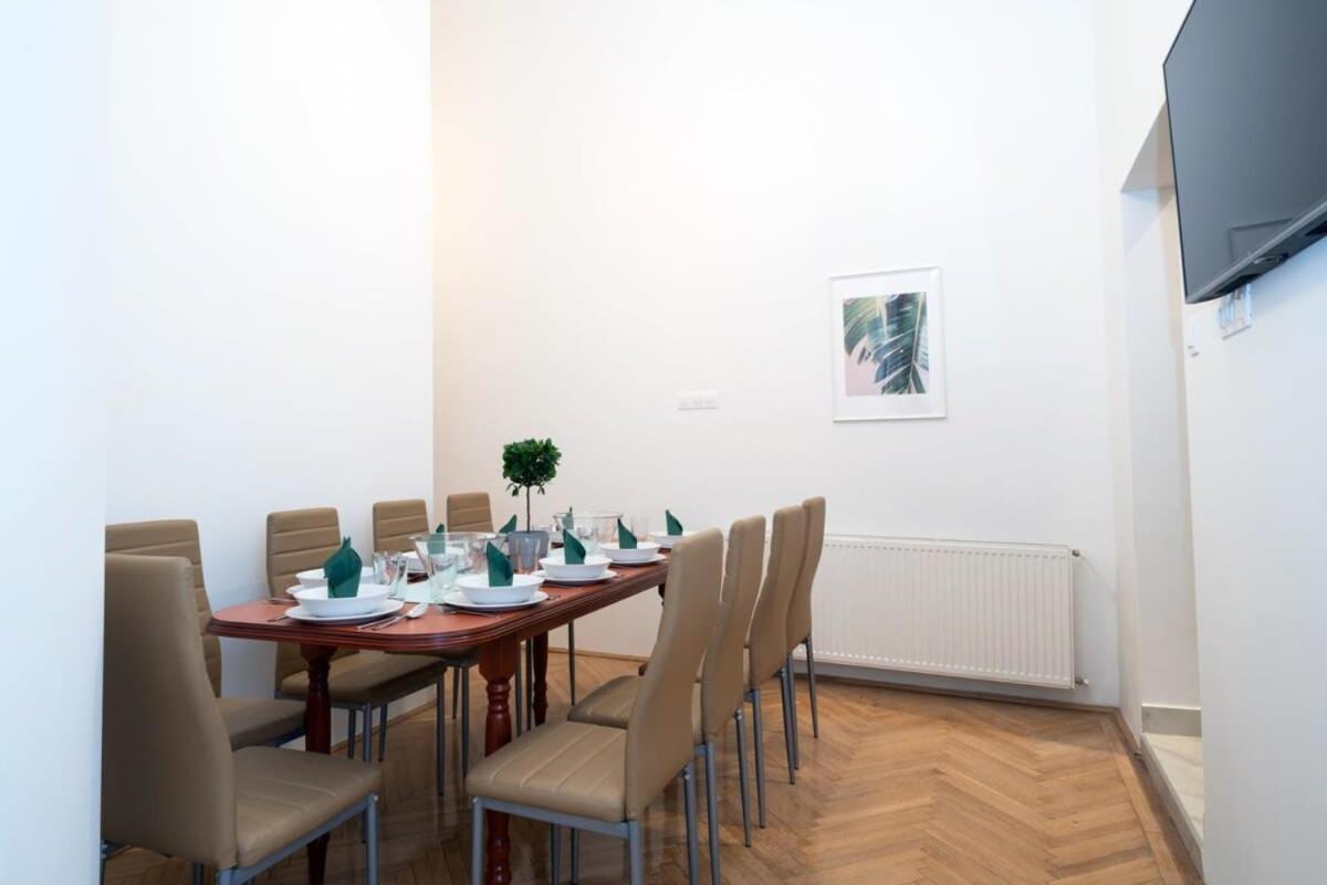 Ultra Central Large Stylish Apartment Budapest Esterno foto